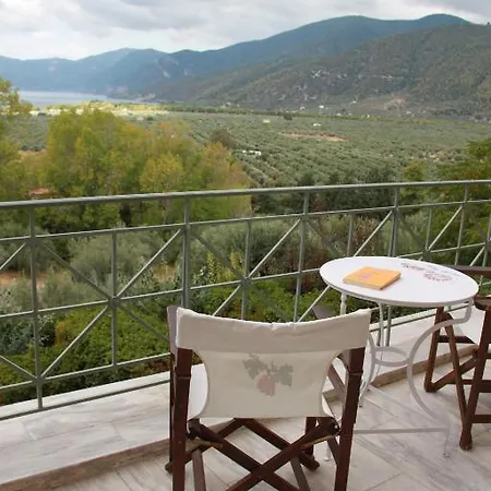 Pensjonat Eleonas Rovies